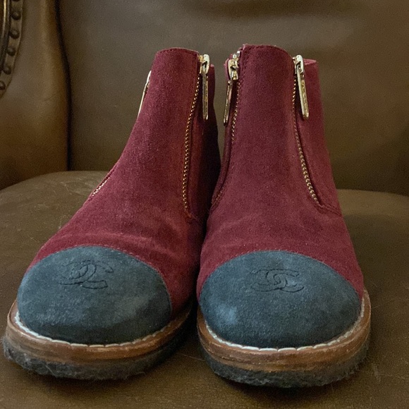 Channel cranberry and navy low boots with two zippers fall, winter, spring Sz 37 - Picture 2 of 10